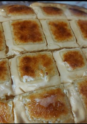 صورة لوصفة بسبوسة الكاروهات بالقشطة