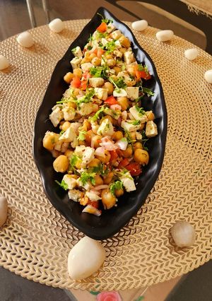 A picture of Paneer chikpea salad.