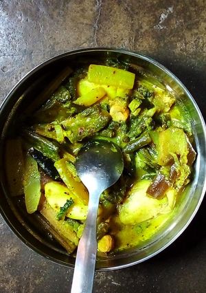 শুক্তো(shukto recipe in bengali) রেসিপির প্রধান ছবি