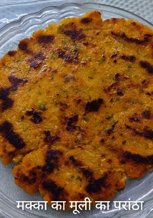 मक्का का मूली का पराठा (makka ka mooli ka paratha recipe in Hindi) रेसिपी मुख्य फोटो