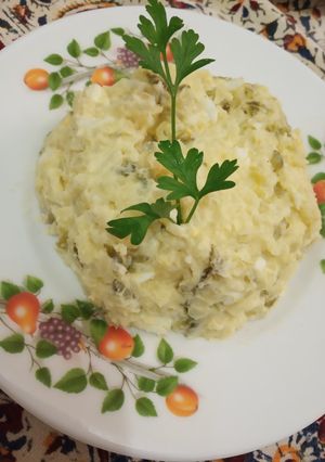 عکسی از دستور سالاد الویه بدون مرغ و ساده 😃