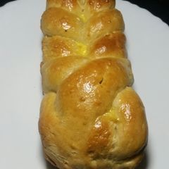 A picture of Braided Egg Bread.
