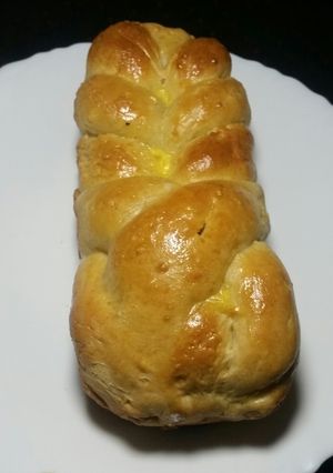 A picture of Braided Egg Bread.