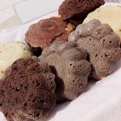 A picture of Vanilla and chocolate cake.