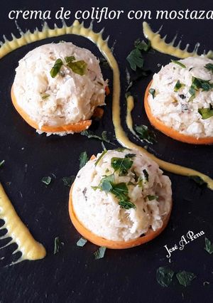 Foto principal de Coliflor esparragadas con crema de moztataza