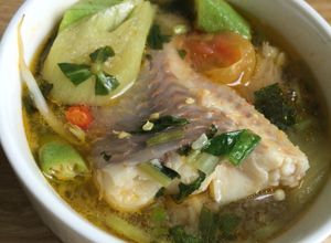 Hình của món Canh chua cá diêu hồng.