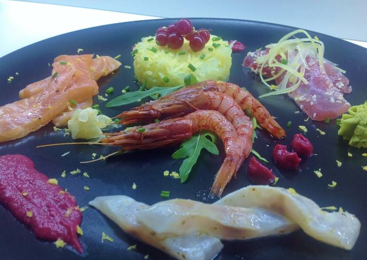 Ricetta Crudite Di Gamberi Salmone Branzino E Tonno Con Salsa Di Ribes E Insalatina Di Mele E Sedano Di Tony Mazzanobile Cookpad