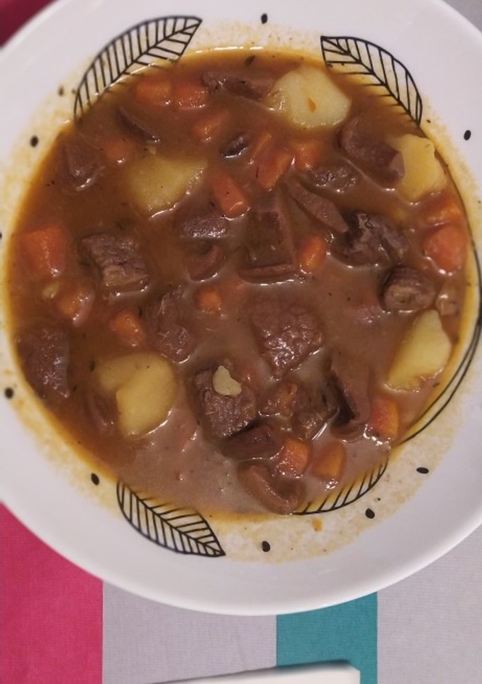 Una foto de Estofado de ternera con patatas