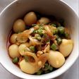 Telur puyuh masak mentega untuk anak anak