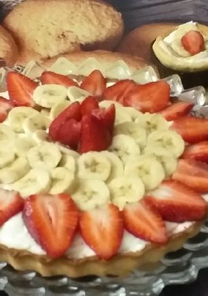 صورة لوصفة تارتولات الفراولة والكريمه