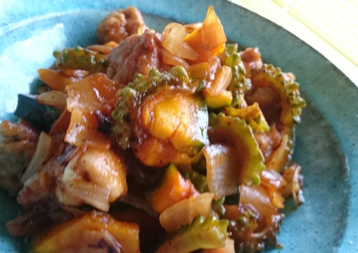 Sweet & sour pork of summer vegetables