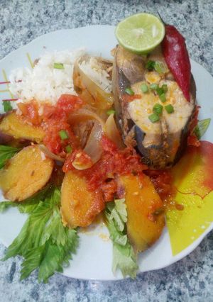 Una foto de Sudado de pescado con camote