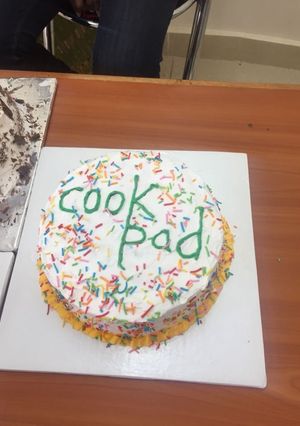 A picture of Whip cream icing.