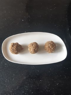 ચુરમાના લાડુ (Churma Ladoo Recipe In Gujarati) રેસીપી મુખ્ય ફોટો