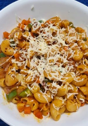 A picture of Indo Chinese Macaroni.