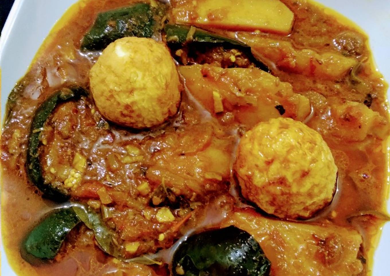 Dry Fish with Anda Aloo