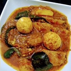 A picture of Dry Fish with Anda Aloo.