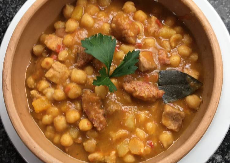 Guiso de garbanzo Receta de Ivonne Mendez Cookpad