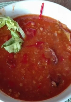 Zdjęcie przepisu Pikantna zupa z chorizo.