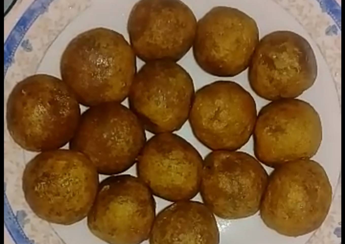 Kue Bola Bola Ubi Isi Coklat