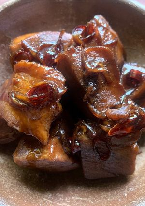 A picture of Simmered Tuna Fillets.
