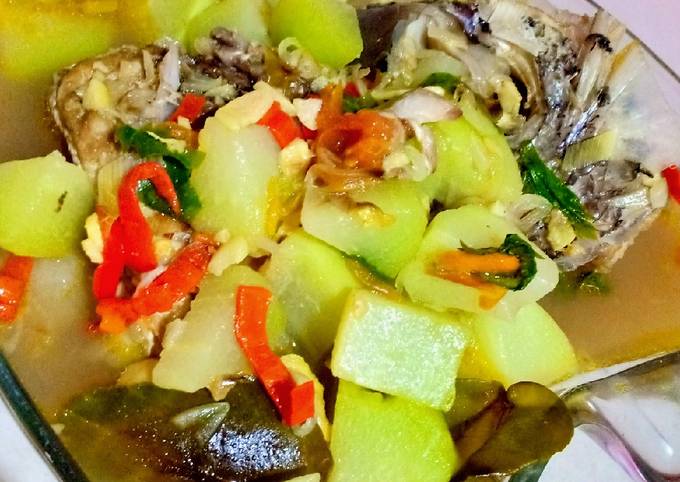 Resep Sop Kepala Ikan Kakap Oleh Trisna Dewi Cookpad