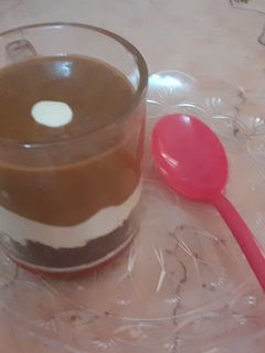 صورة لوصفة حلى سنيكرز سريع وطعم دمار 😋😋😋