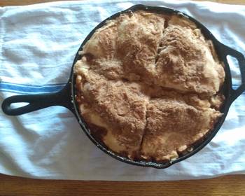 Popular Cuisine Black Iron Skillet Dutch Apple Pie Delicious Perfect