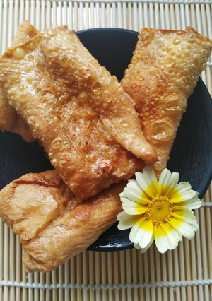 Hình của món Tàu hủ ky cuốn tôm thịt.