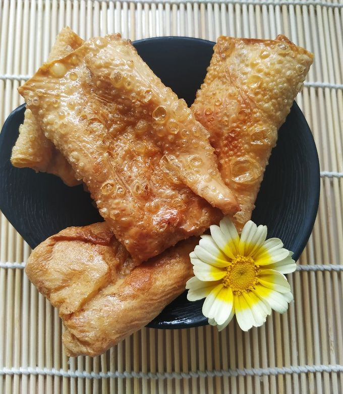 Hình của món Tàu hủ ky cuốn tôm thịt.