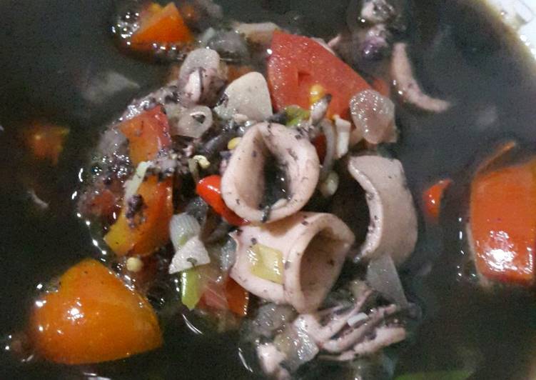 Cumi bumbu hitam segar