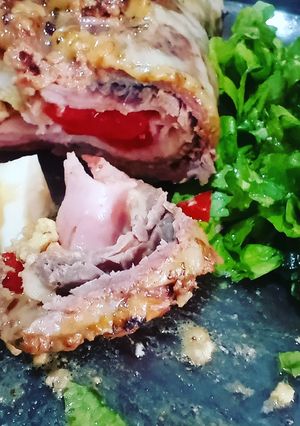 Una foto de Lomo relleno de jamón y queso