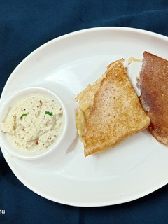 A picture of Quinoa Dosa.