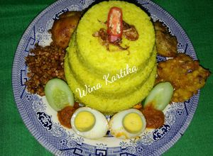 Foto resep Nasi Tumpeng Seadanya 😂