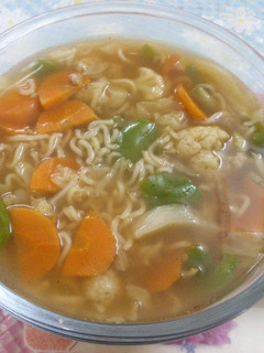 A picture of Clear vegetables noodle soup.
