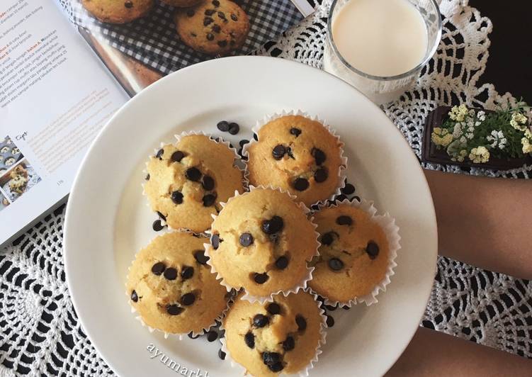 Cara Gampang Menyiapkan Vanilla Chocochips Muffin, Lezat