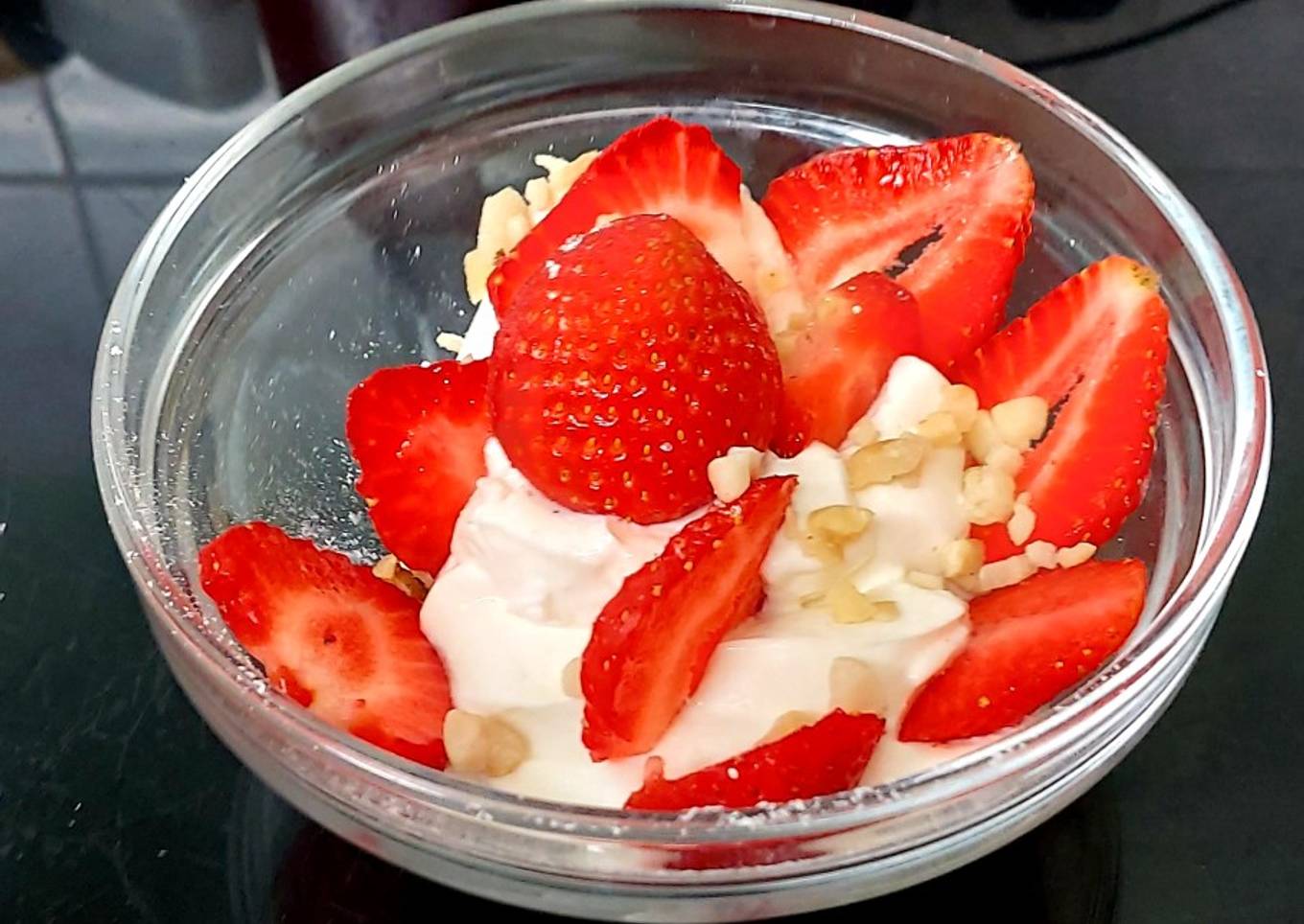 My Healthy Dessert. Greek yogurt & Sliced fresh 🍓+ Nuts
