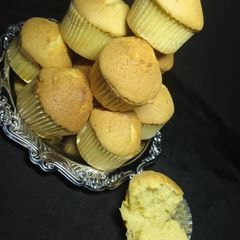 Vanilla cup cake A picture of Vanilla cup cake.