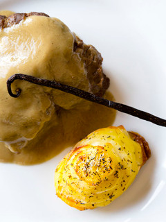 Foto principal de Carrilleras de ternera con salsa de vainilla