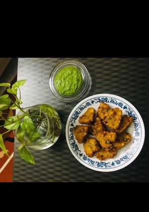 A picture of Poha alu cutlet.