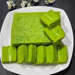 A picture of Bolu Lapis Keju.