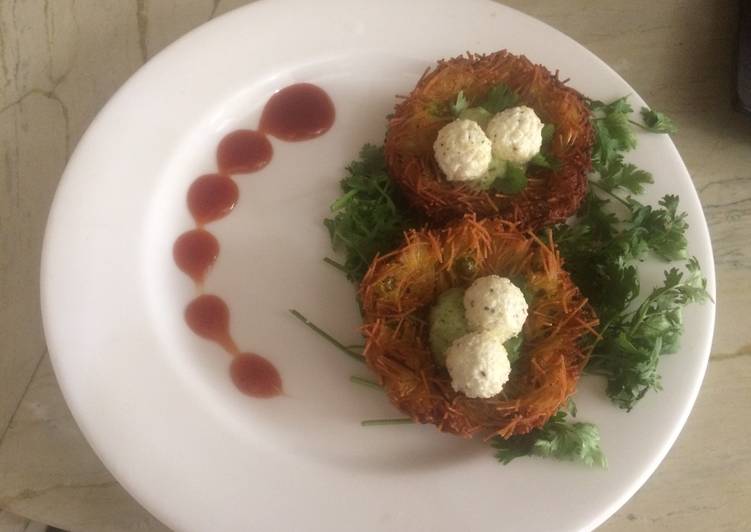 Recipe of Any-night-of-the-week Potato nest with paneer egg