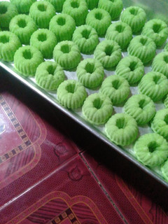 Foto resep Bolu Kukus Pandan Santan