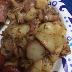 A picture of Potatoes, Apple and Bacon.