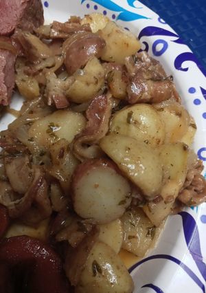 A picture of Potatoes, Apple and Bacon.