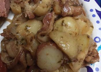 Easiest Way to Recipe Appetizing Potatoes Apple and Bacon