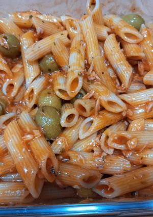 Una foto de 313. Macarrones con Aceitunas y Atún