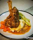 Slow Cooked Lamb Shank with Garlic-Spring Onion Buttery Mashed Potatoes and Red Wine+Onion Jus