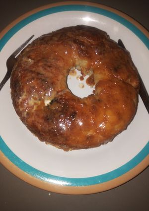 A picture of Semolina rich glaze bread 😋.