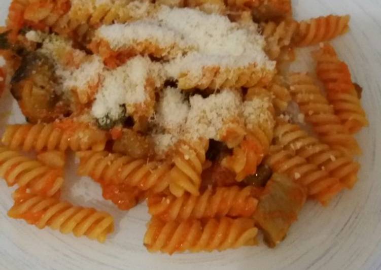 Fusilli con funghi e zucca